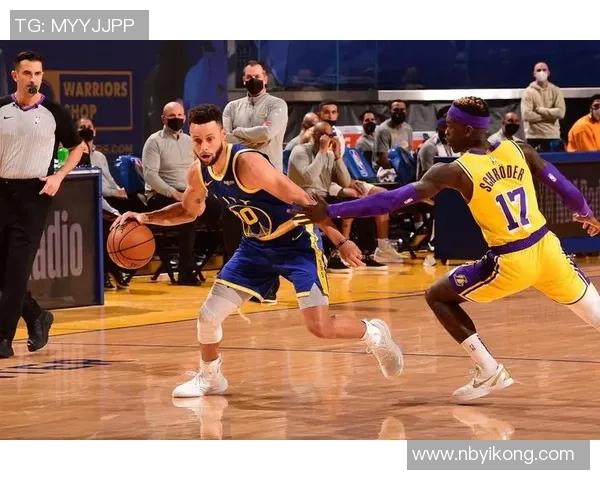 湖人与山猫对决历史比分回顾及精彩瞬间分析 湖人与山猫对决历史比分回顾及精彩瞬间分析