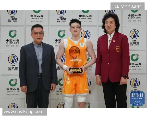 明星追逐CBA篮球明星的背后故事与精彩瞬间揭秘